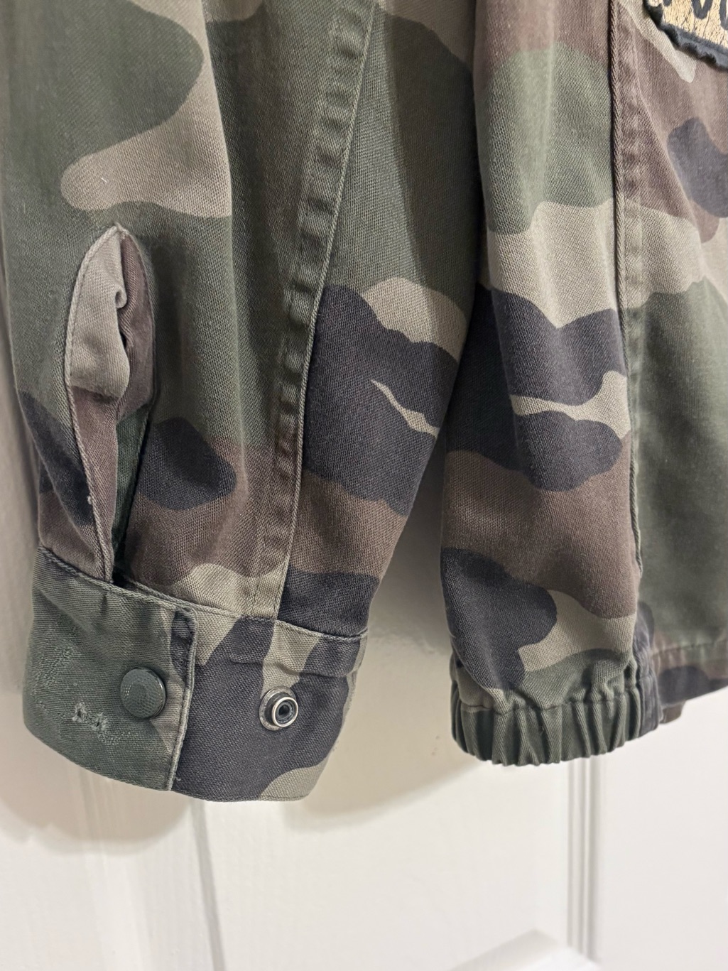 Custom Vintage Upcycled Repurposed Distressed Camo Rolling Stones Utility Jacke — image 7 of 8